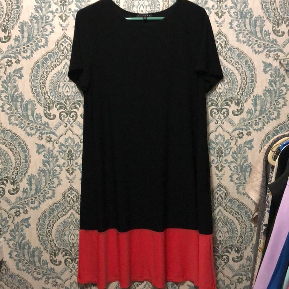 Tiana B. Dresses & Skirts - Tiana B. Black Dress - XL